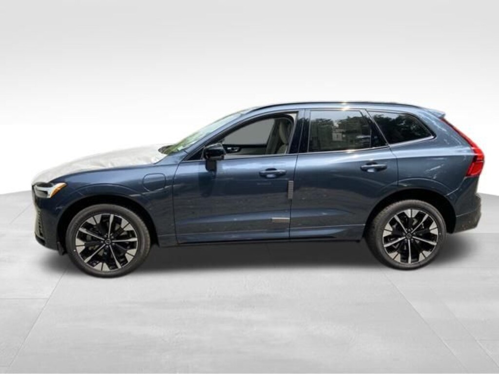 New 2026 Volvo XC60 plug-in hybrid T8 Ultra SUV