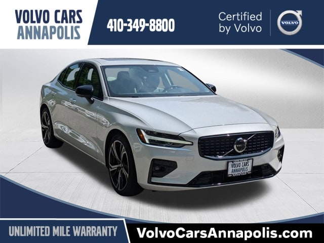 2024 Volvo S60 B5 Plus Dark