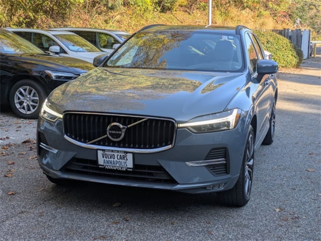Certified 2022 Volvo XC60 B5 AWD Momentum SUV