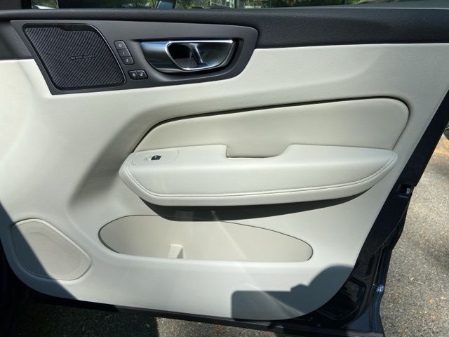 2026 Volvo XC60 Ultra - Photo 18