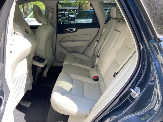 2026 Volvo XC60 Ultra - Photo 14