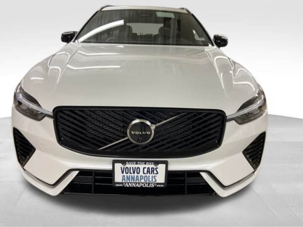 New 2026 Volvo XC60 plug-in hybrid T8 Plus SUV