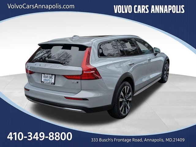 2025 Volvo V60 Cross Country Ultra - Photo 8