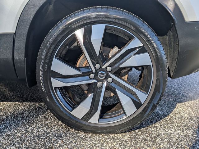 2023 Volvo XC40 Plus - Photo 31