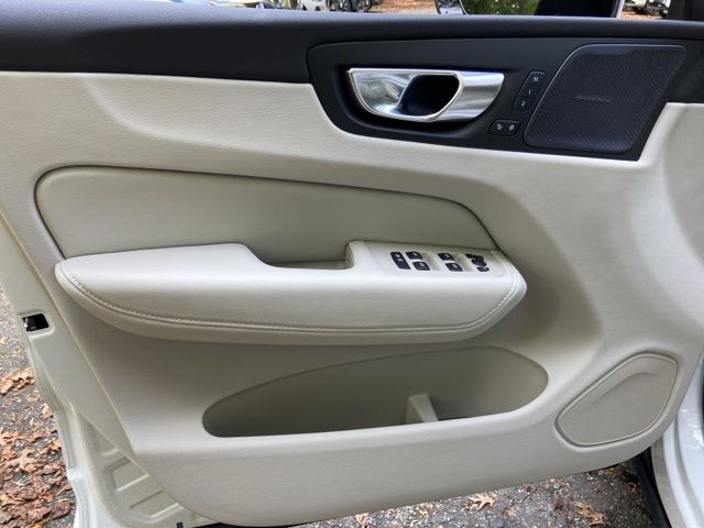 2026 Volvo XC60 Ultra - Photo 13