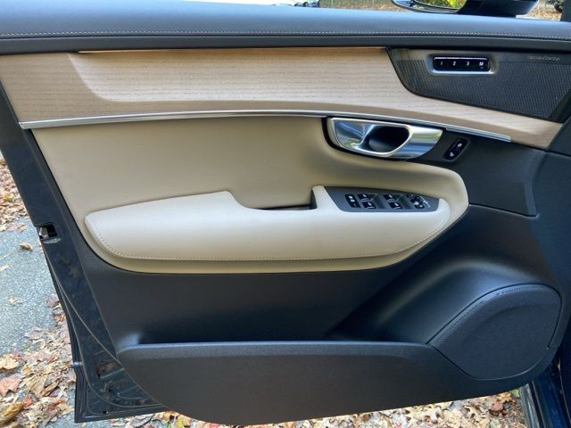 2026 Volvo XC90 Ultra - Photo 12