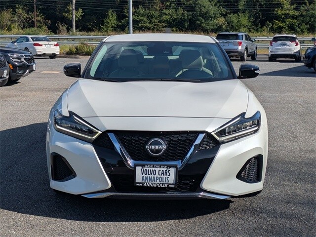 2023 Nissan Maxima SV photo 2