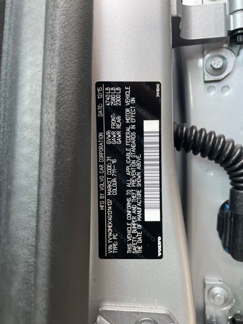 2016 Volvo V60 25