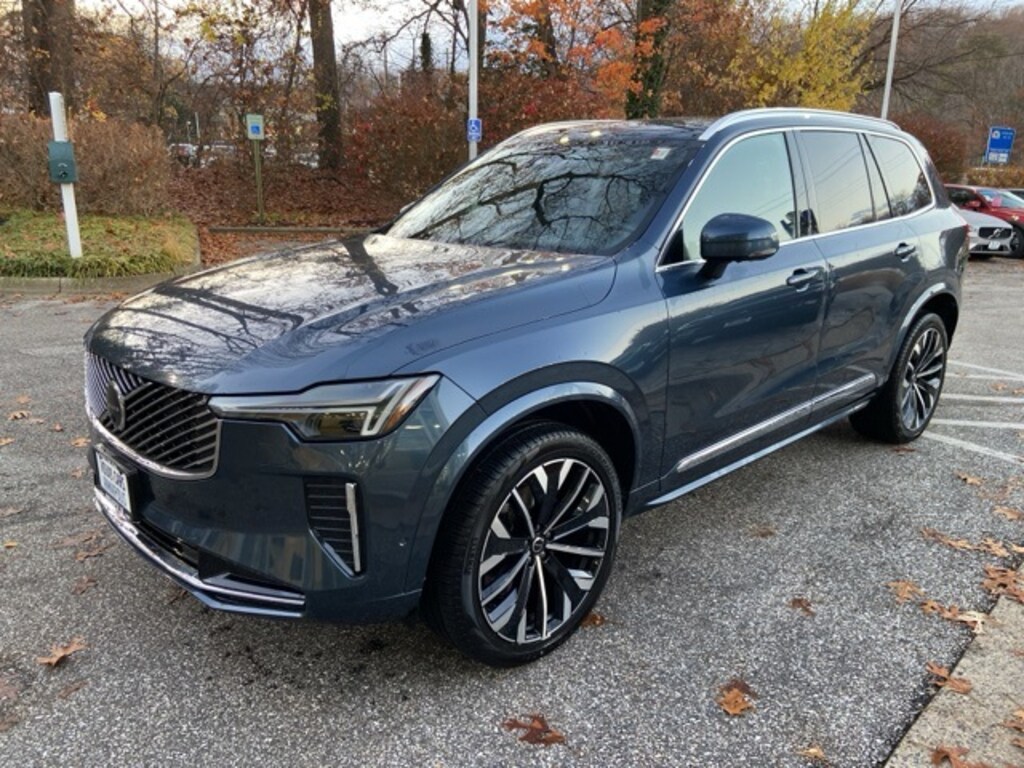 Certified 2025 Volvo XC90 B6 (2025.5) Plus 7-Seater SUV