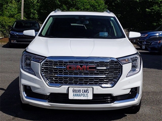 2023 Gmc Terrain Denali photo 2