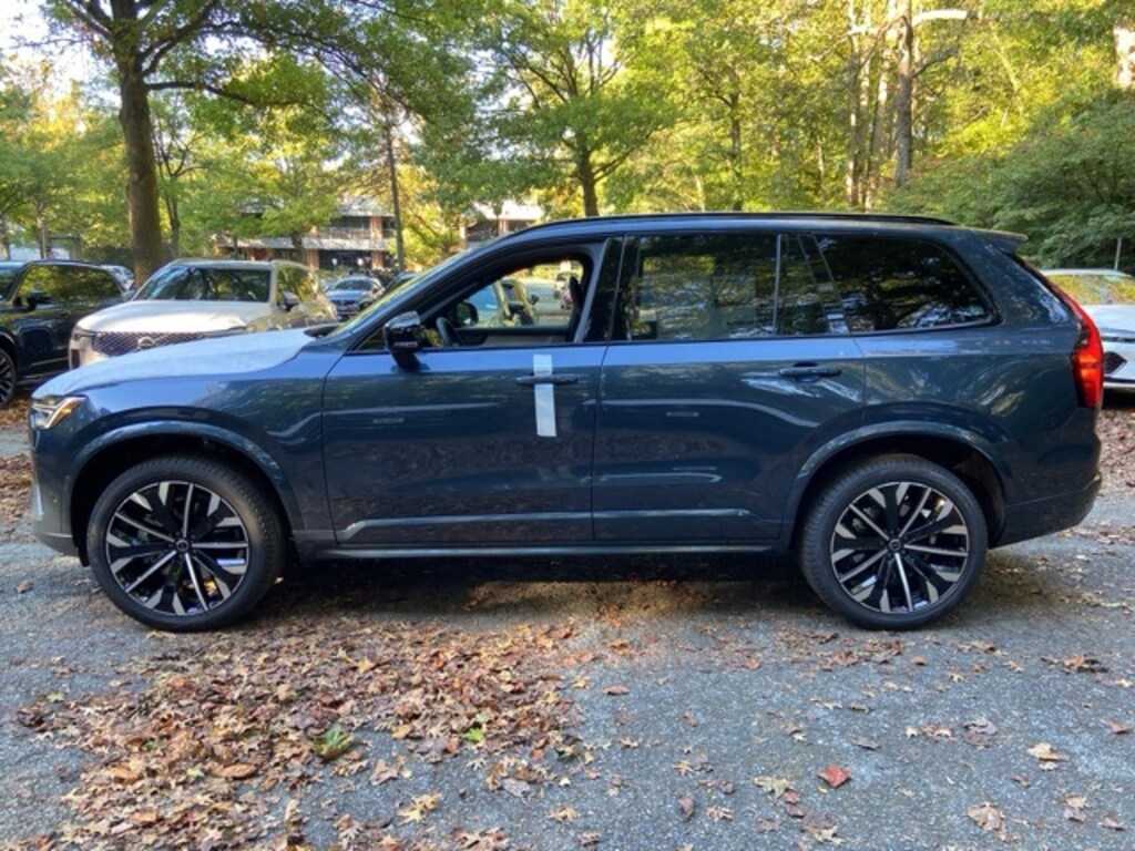 New 2026 Volvo XC90 B6 Ultra Dark Theme 7-Seater SUV