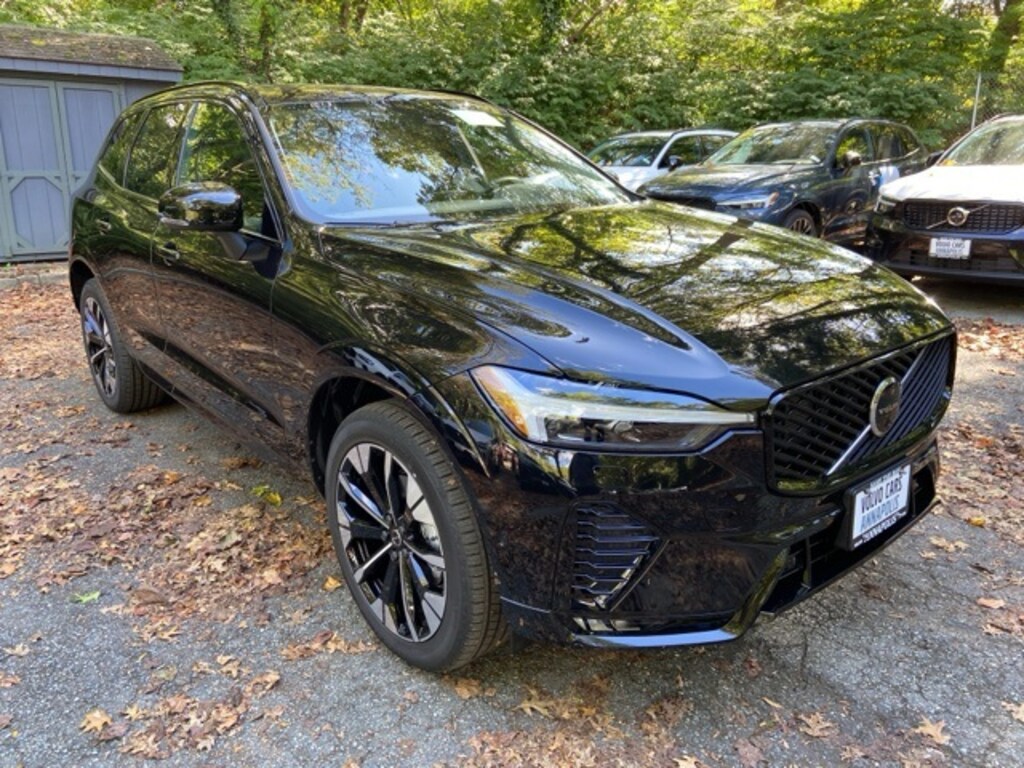 New 2026 Volvo XC60 B5 Plus SUV