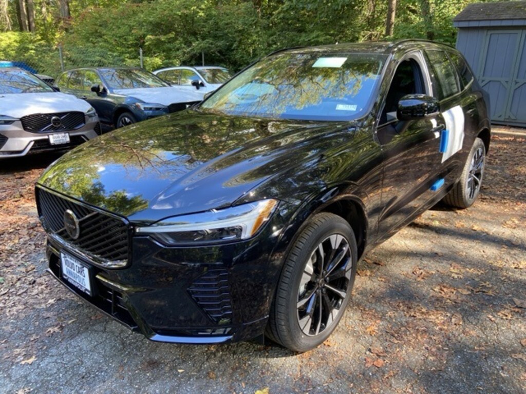 New 2026 Volvo XC60 B5 Plus SUV