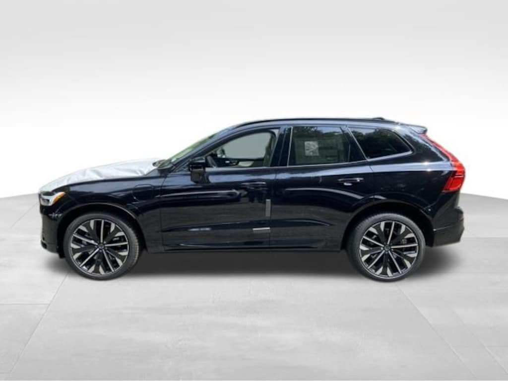 New 2026 Volvo XC60 plug-in hybrid T8 Ultra SUV