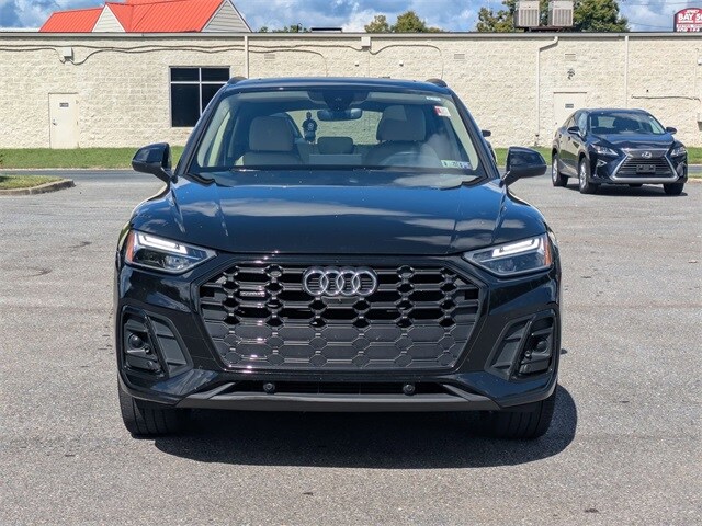 2022 Audi Q5 45 S line Premium photo 2