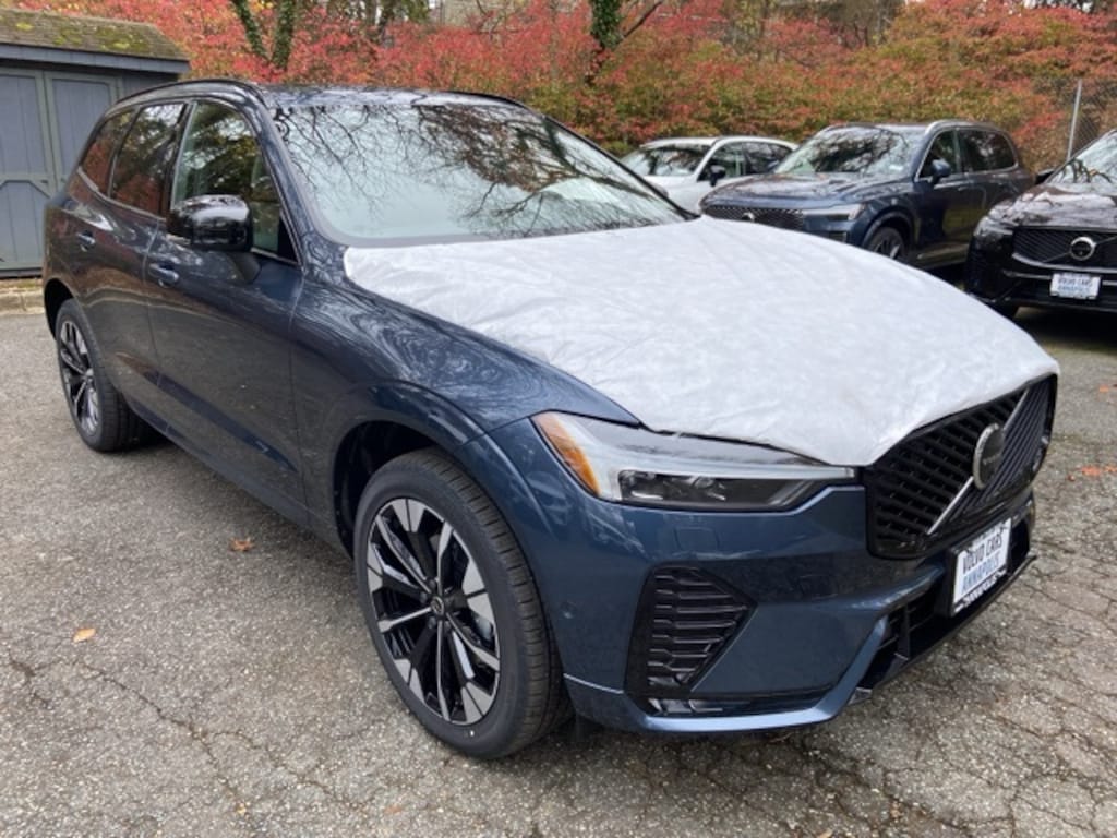 New 2026 Volvo XC60 B5 Plus SUV