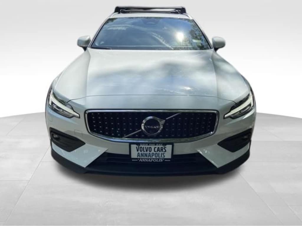 New 2026 Volvo V60 Cross Country B5 Ultra Wagon