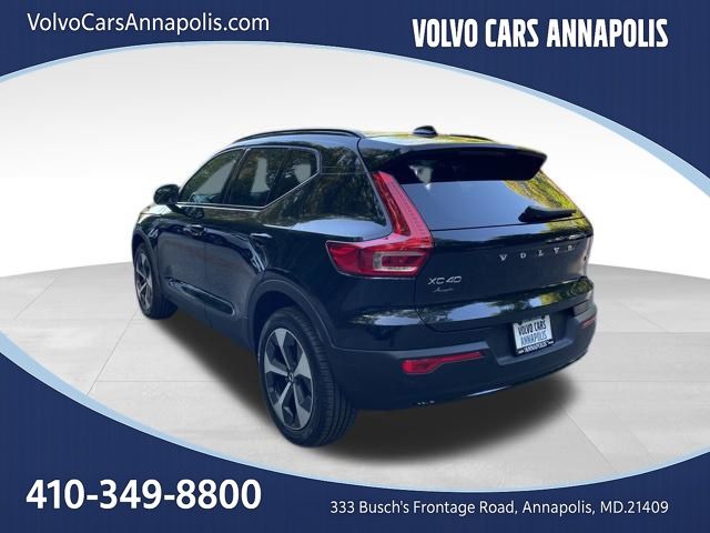 2026 Volvo XC40 Plus - Photo 6