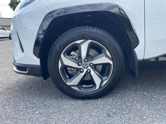 2022 Toyota RAV4 SE - Photo 24