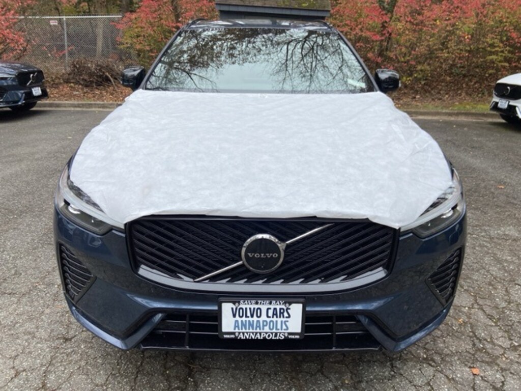 New 2026 Volvo XC60 B5 Plus SUV