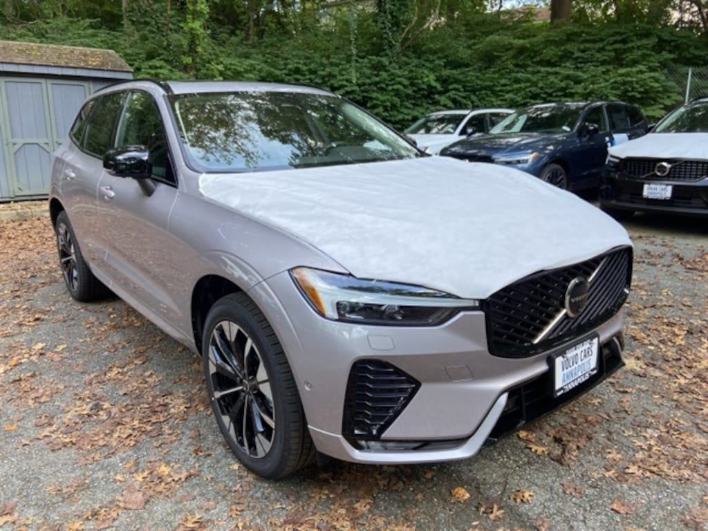 New 2026 Volvo XC60 B5 Plus SUV
