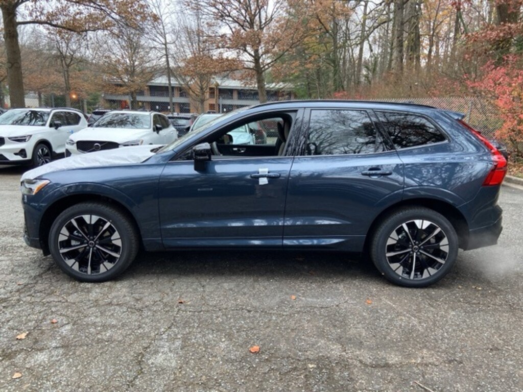 New 2026 Volvo XC60 B5 Plus SUV