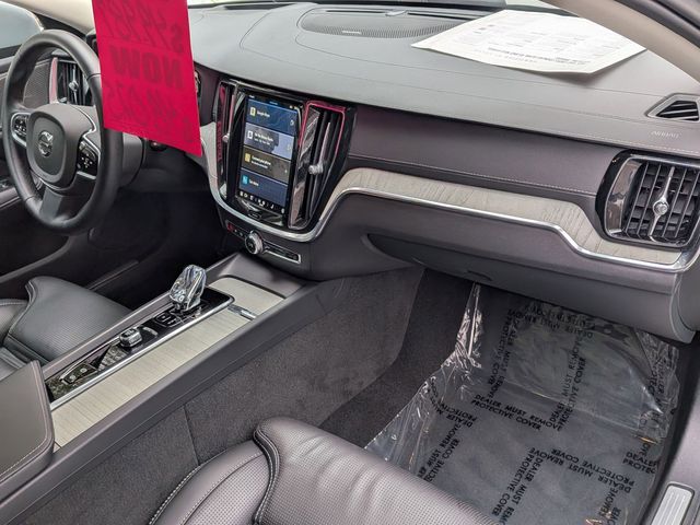 2025 Volvo V60 Cross Country Ultra - Photo 28