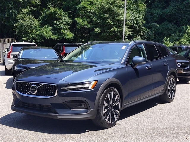 Certified 2022 Volvo V60 Cross Country Base with VIN YV4102WK3N1086976 for sale in Annapolis, MD