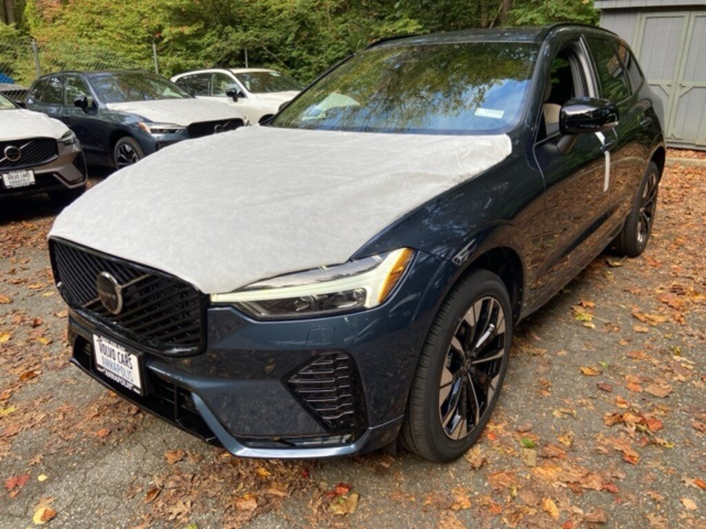 New 2026 Volvo XC60 B5 Plus SUV