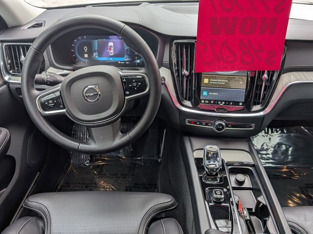 2025 Volvo V60 Cross Country Ultra - Photo 17