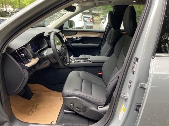 2026 Volvo XC90 Plus - Photo 11