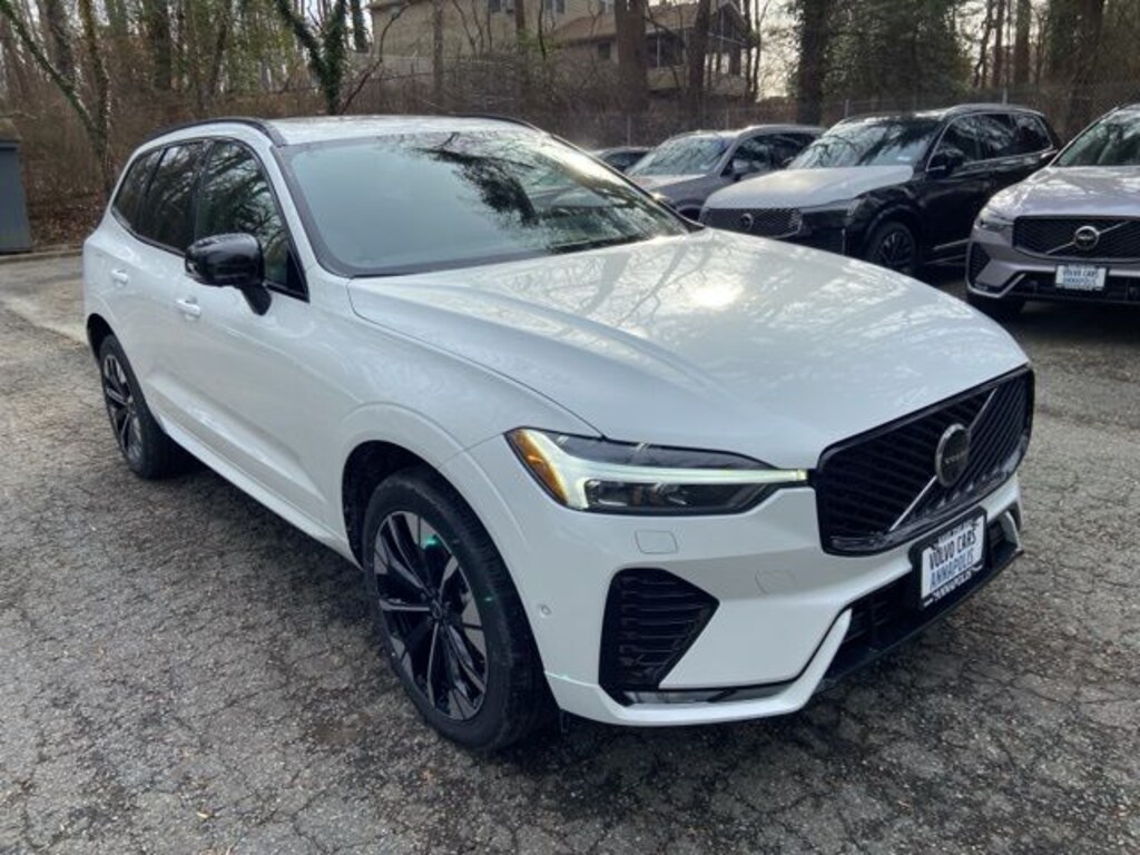 New 2026 Volvo XC60 B5 Plus SUV