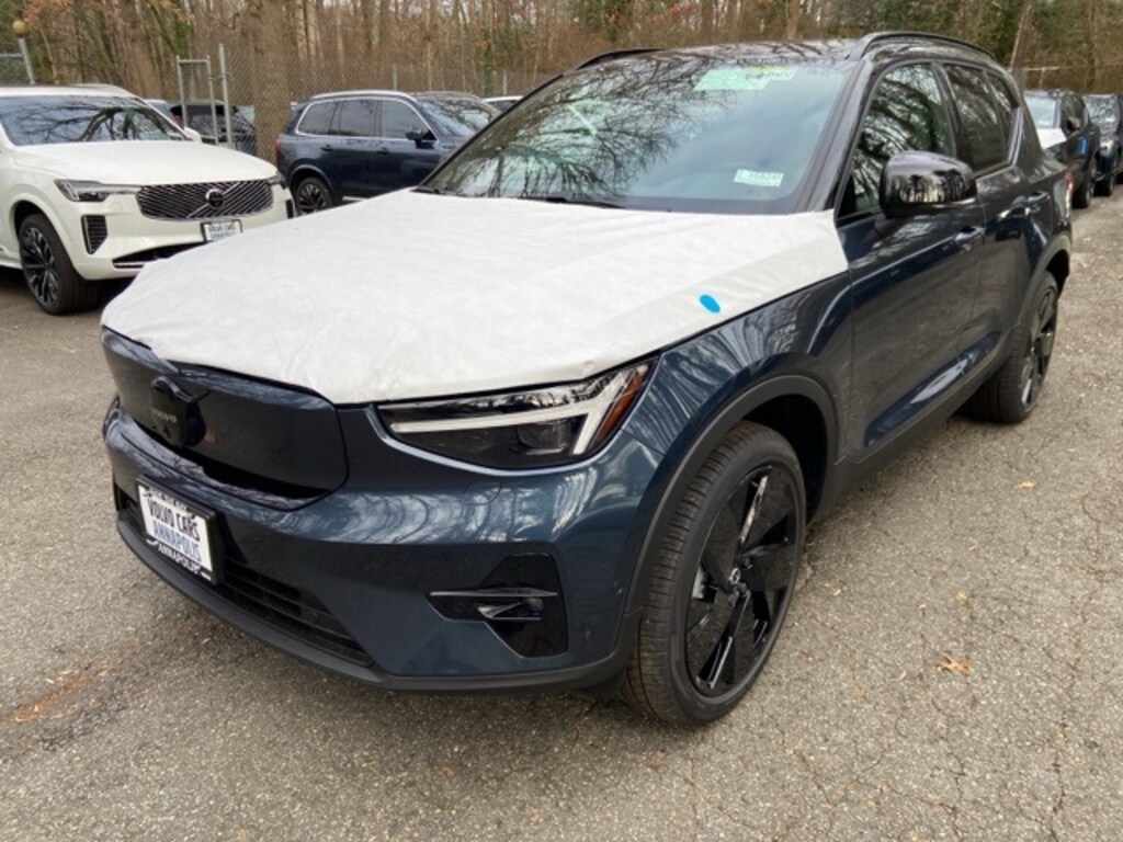 New 2026 Volvo EX40 Twin Motor Ultra Black Edition SUV