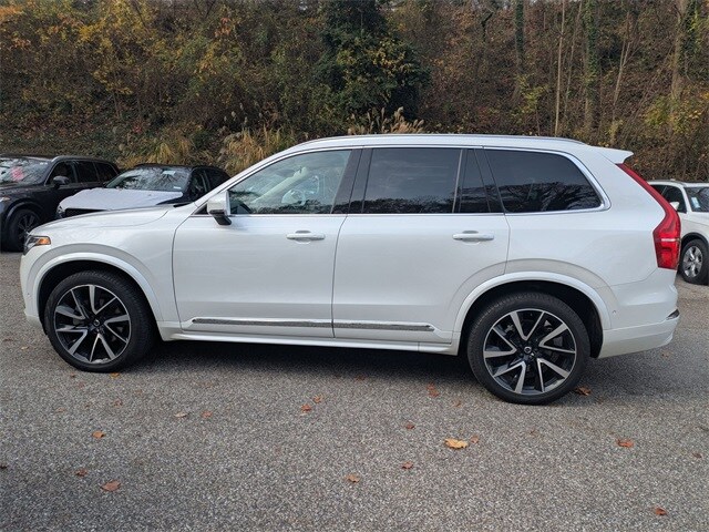 2024 Volvo XC90 B5 Plus photo 3