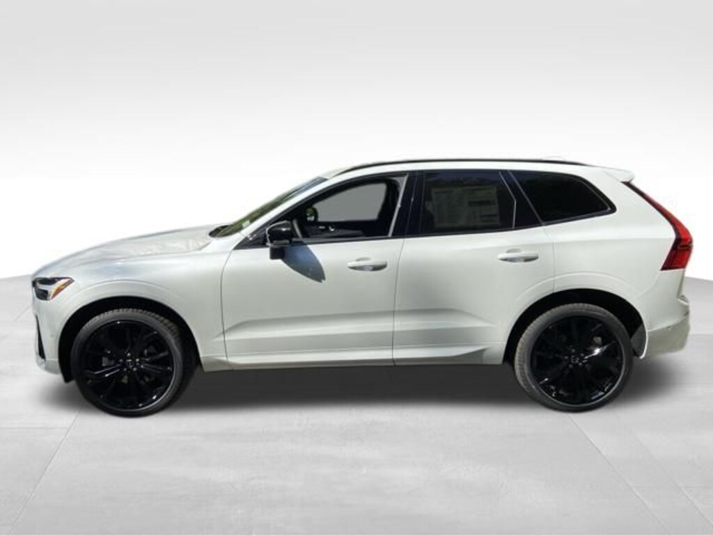 New 2026 Volvo XC60 B5 Ultra Black Edition SUV