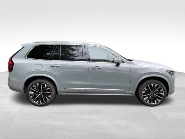 2026 Volvo XC90 Plus - Photo 8