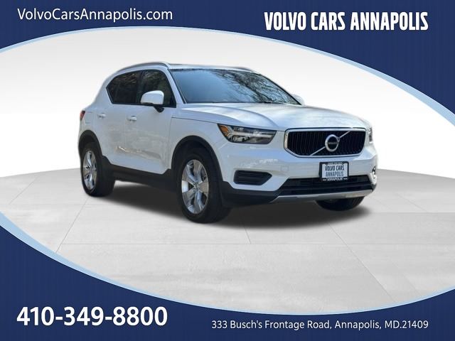 2019 Volvo XC40 Momentum
