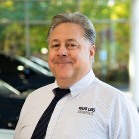 Staff member Michael Lash from d85ac65b6b17