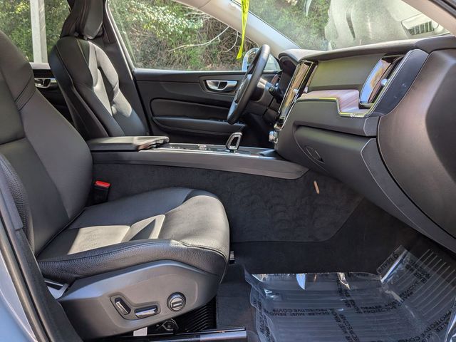 2023 Volvo XC60 Plus - Photo 29