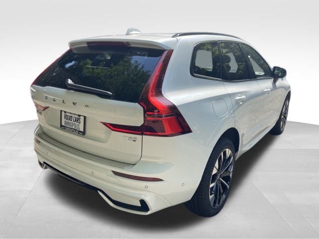 2026 Volvo XC60 Plus - Photo 7