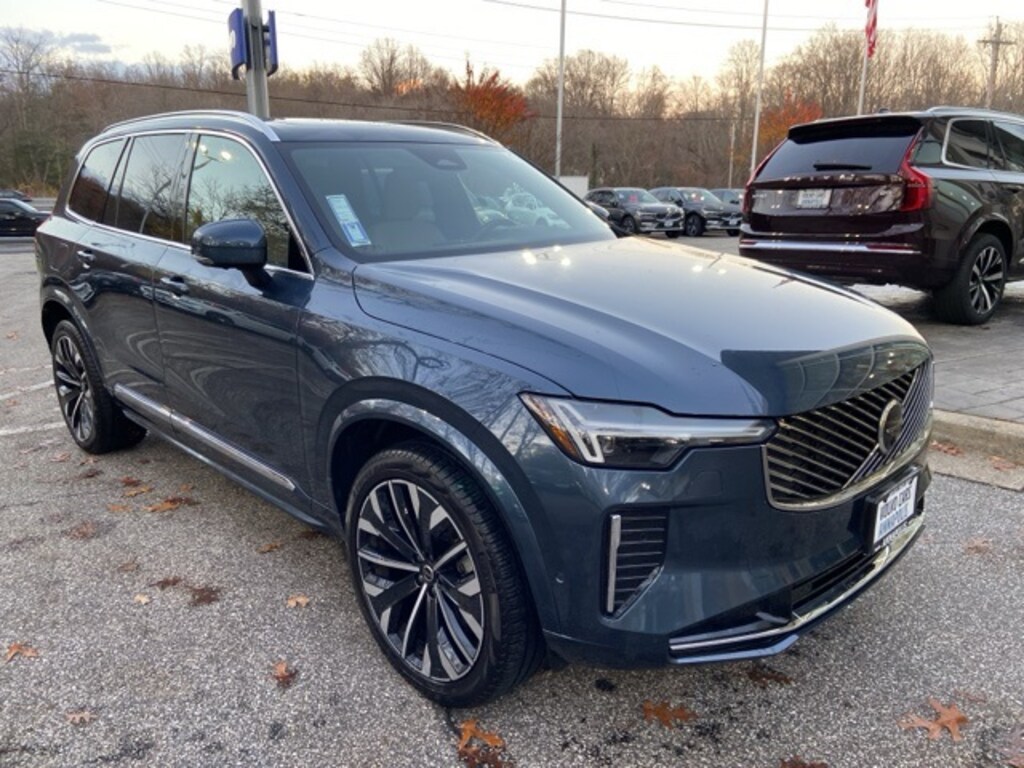 Certified 2025 Volvo XC90 B6 (2025.5) Plus 7-Seater SUV