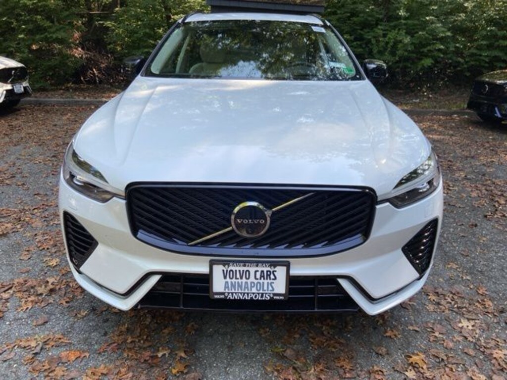 New 2026 Volvo XC60 plug-in hybrid T8 Ultra SUV