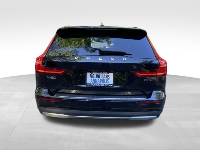 2026 Volvo V60 Cross Country Ultra - Photo 6