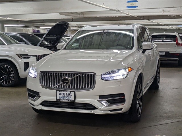 2024 Volvo XC90 T8 Plus photo 2