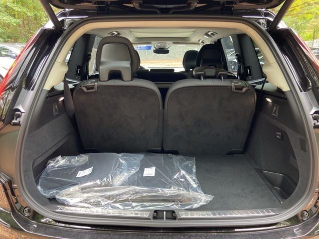 2026 Volvo XC90 Plus - Photo 19