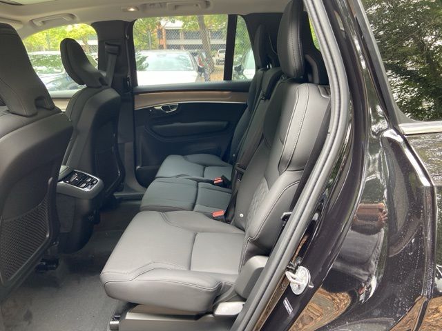 2026 Volvo XC90 Plus - Photo 15
