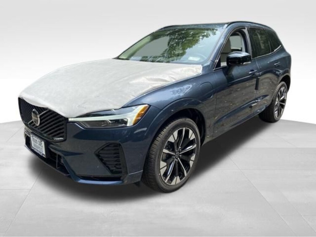 New 2026 Volvo XC60 plug-in hybrid T8 Ultra SUV