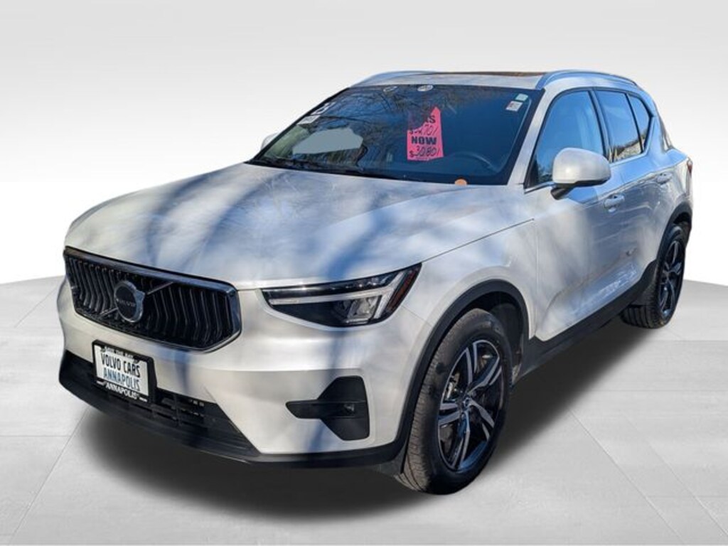 Certified 2023 Volvo XC40 B5 AWD Plus Bright SUV