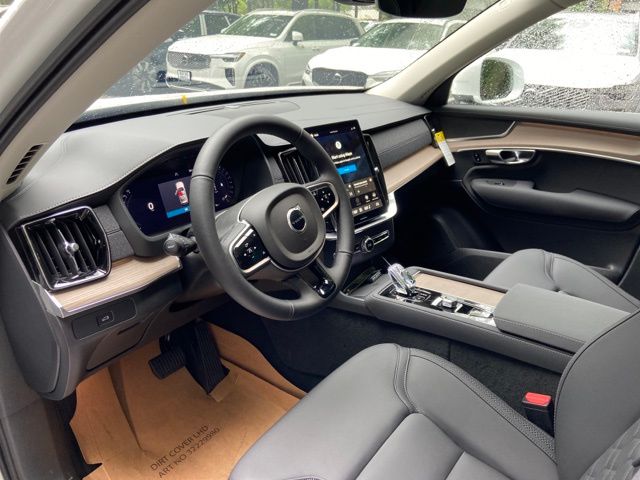 2026 Volvo XC90 Plus - Photo 10