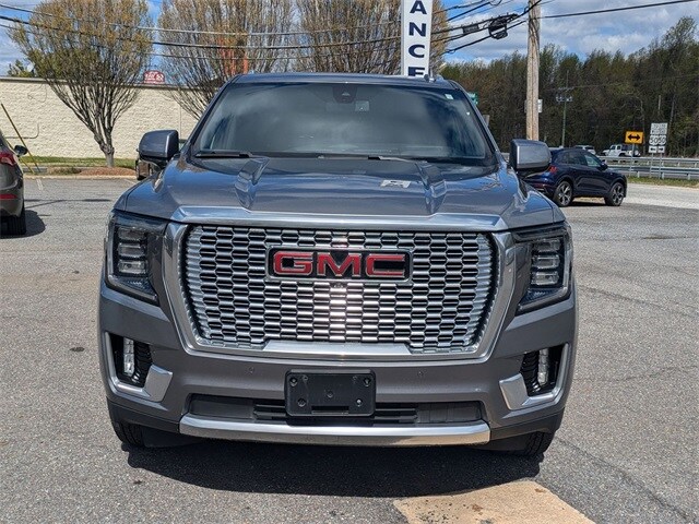 2022 Gmc Yukon XL Denali photo 2